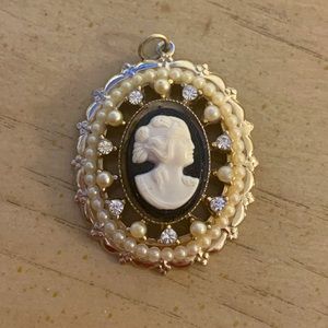 Vintage Signed Coro Cameo Pendant